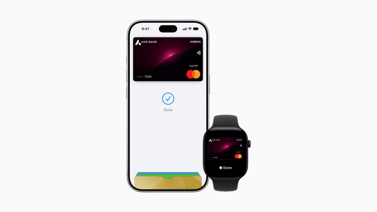 iPhone และ Apple Watch แสดงบัตร Axis Bank ใน Apple Wallet พร้อมเครื่องหมายจ่ายเงินสำเร็จ