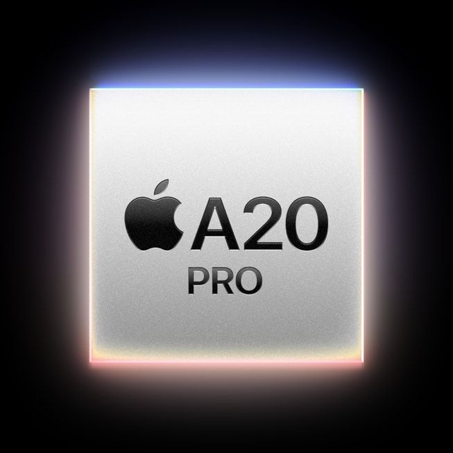 ภาพกราฟิกโลโก้ Apple A20 Pro บนสี่เหลี่ยมสีเงิน มีแสงรอบขอบบนพื้นหลังดำ
