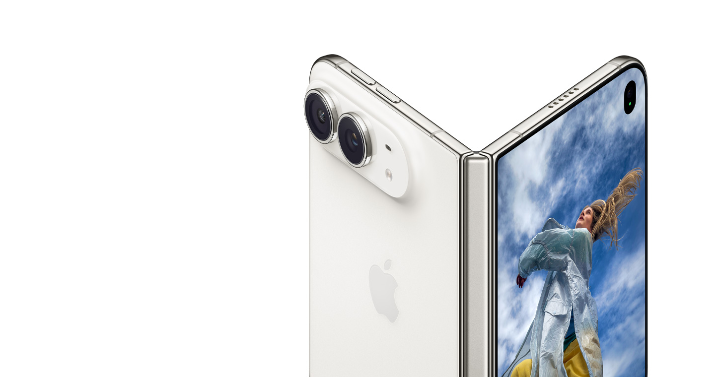 iPhone Duo สีสตาร์ไวท์กางออก แสดงด้านหลังและหน้าจอ